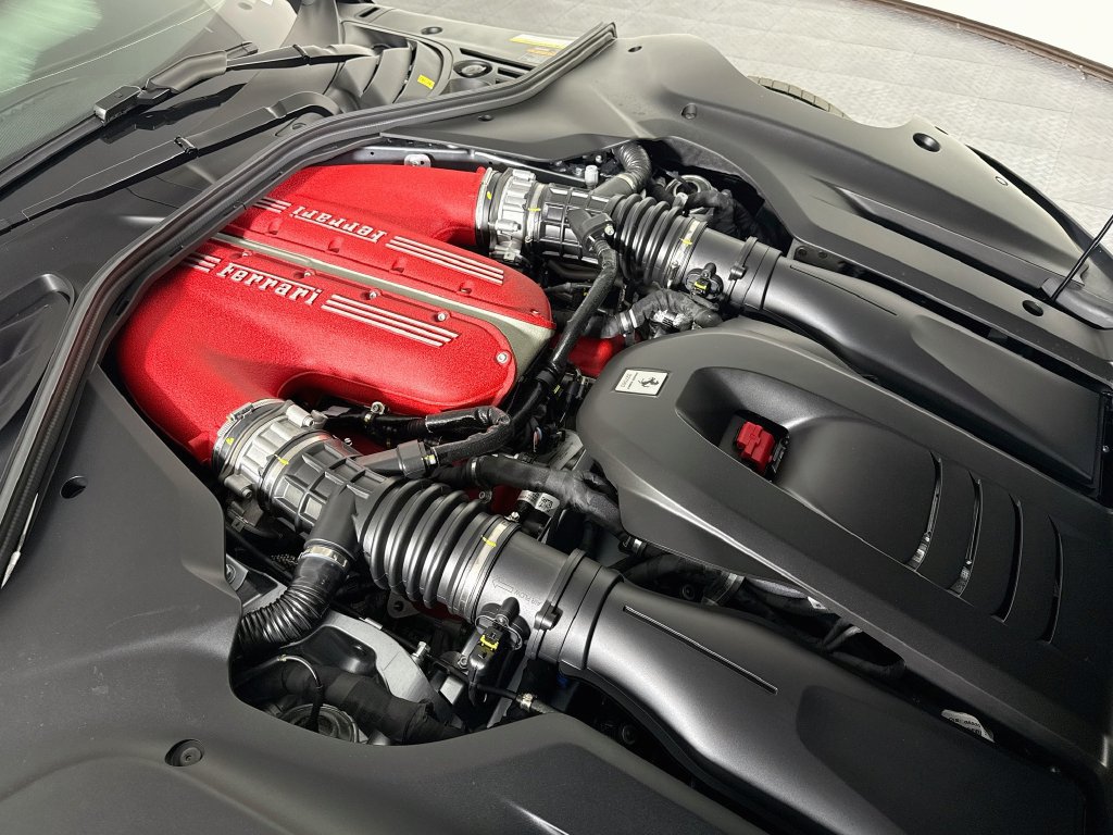 Certified 2026 Ferrari 12Cilindri RWD image 5