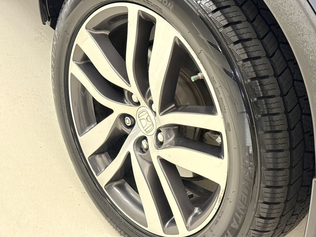 Used 2018 Honda Pilot Touring image 10