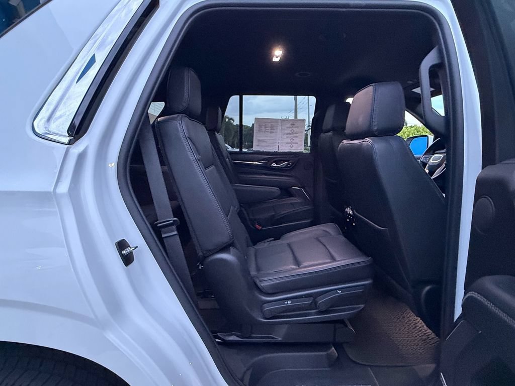 Used 2023 GMC Yukon Denali AWD/4WD image 18
