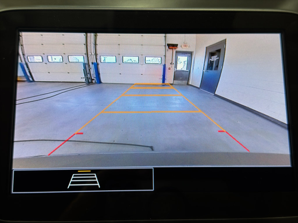 Used 2025 Chevrolet Malibu LT FWD image 26