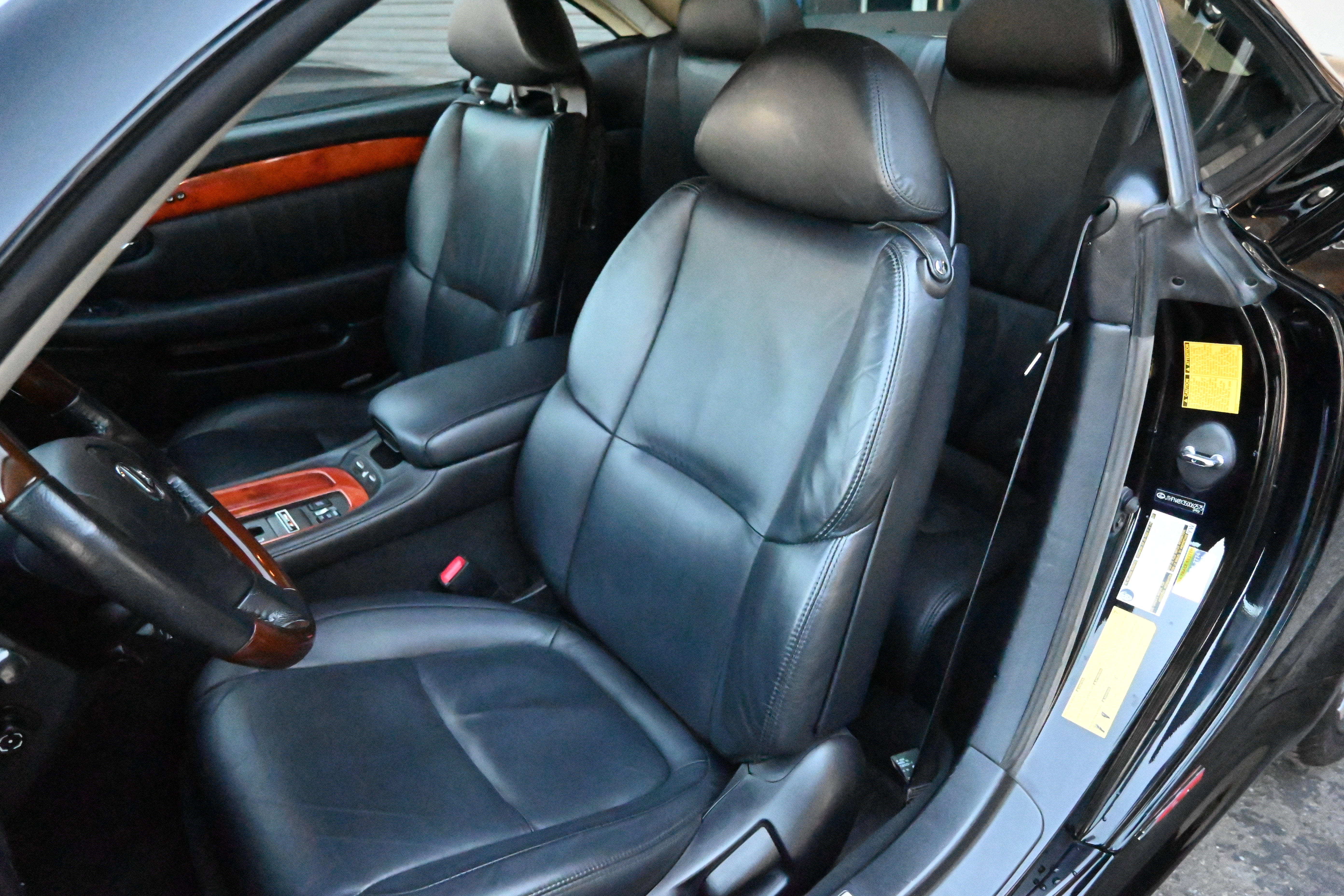 Used 2005 Lexus SC 430 Convertible image 37