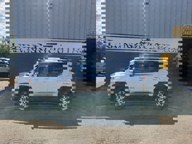 Used 2021 Jeep Renegade Latitude w/ Convenience Group image 1