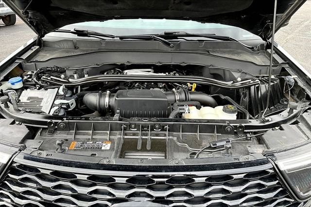 Used 2022 Ford Explorer ST image 30