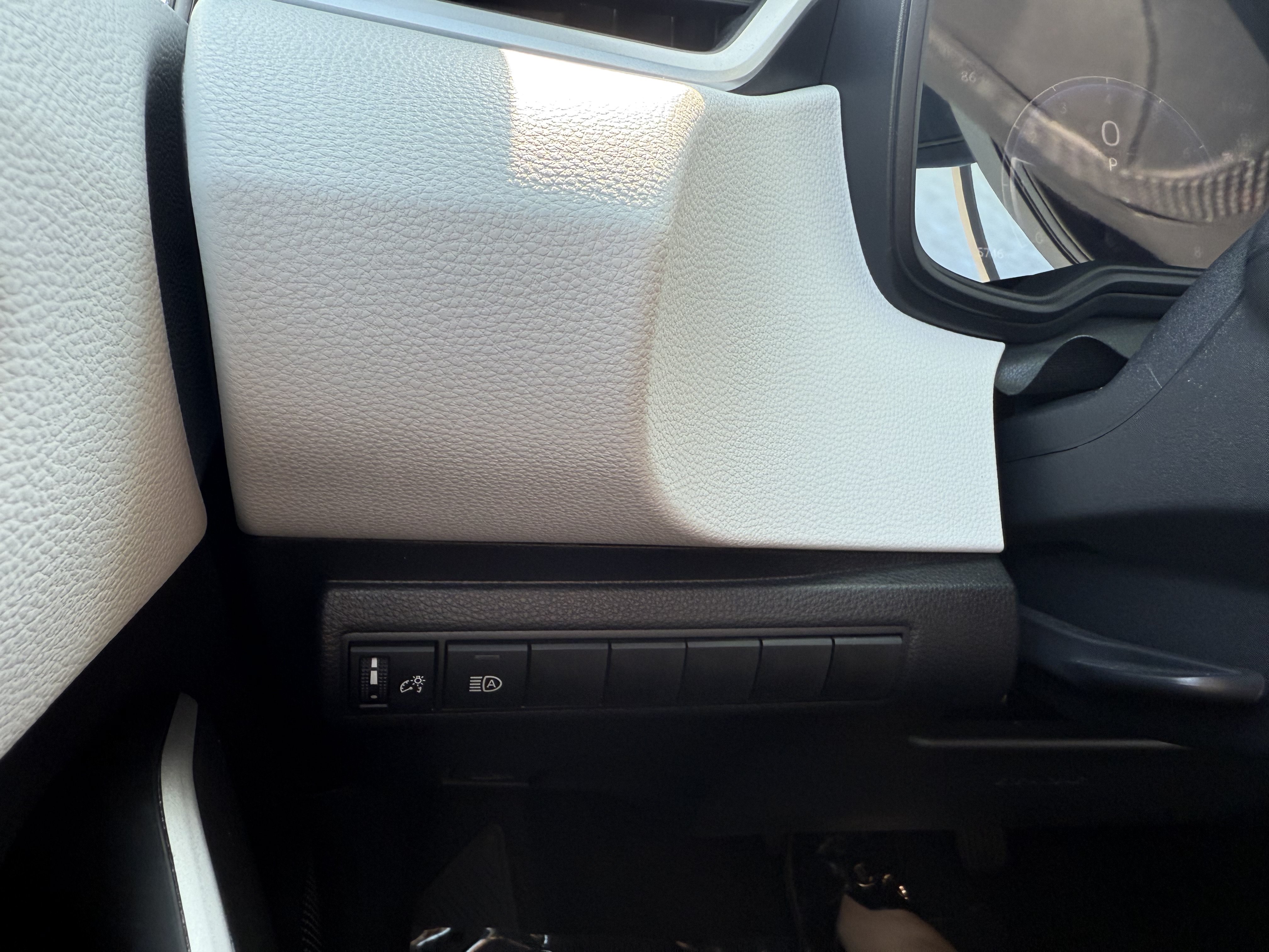 Certified 2025 Toyota Corolla FX w/ Convenience Package FWD image 28