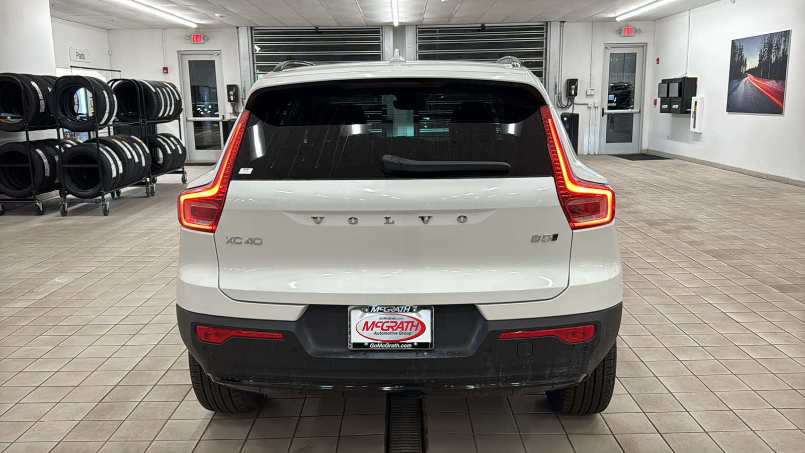 New 2026 Volvo XC40 B5 Plus w/ Protection Package Premier AWD/4WD image 6