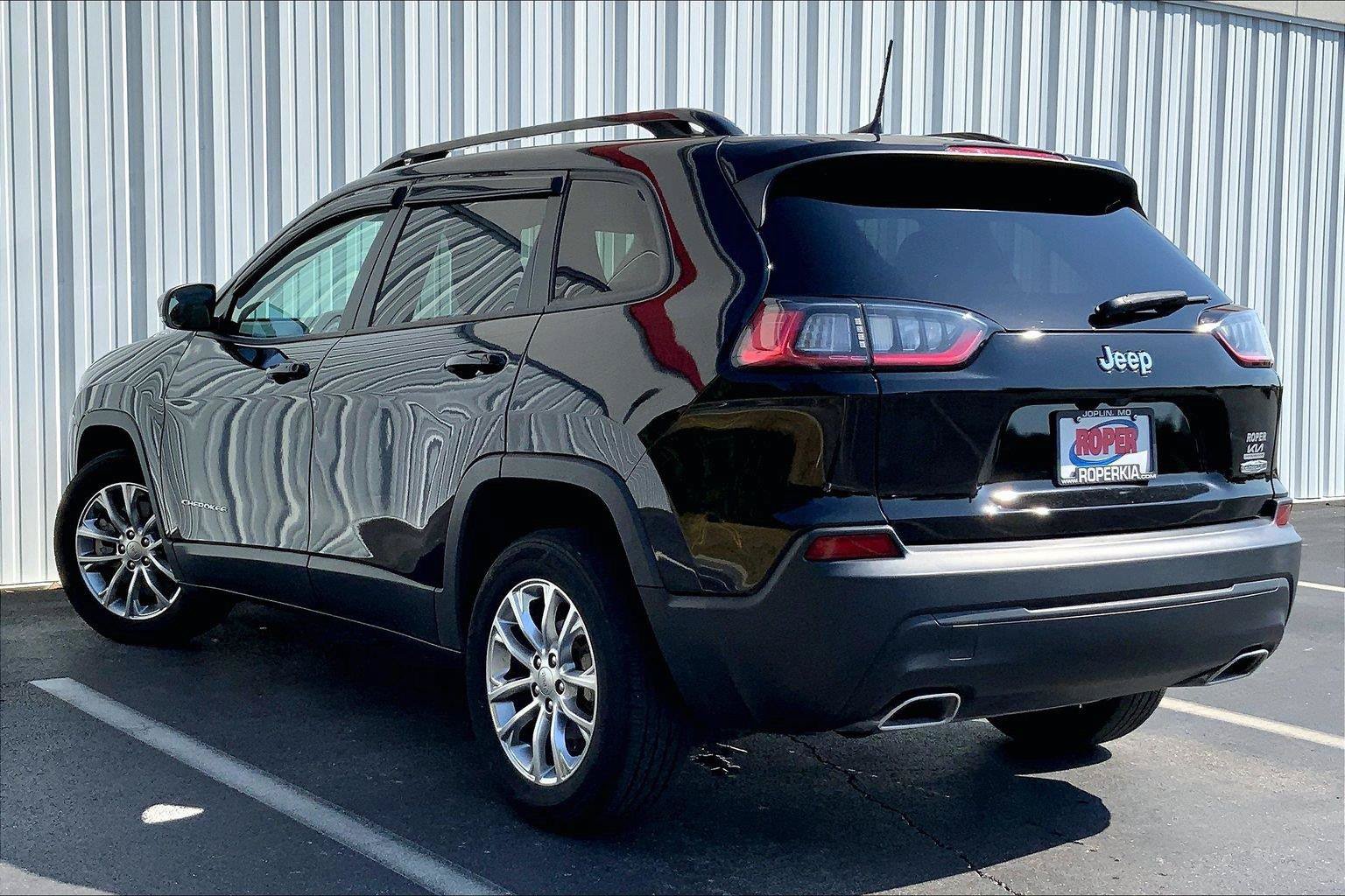 Used 2022 Jeep Cherokee Latitude Lux w/ Sun & Sound Group FWD image 10
