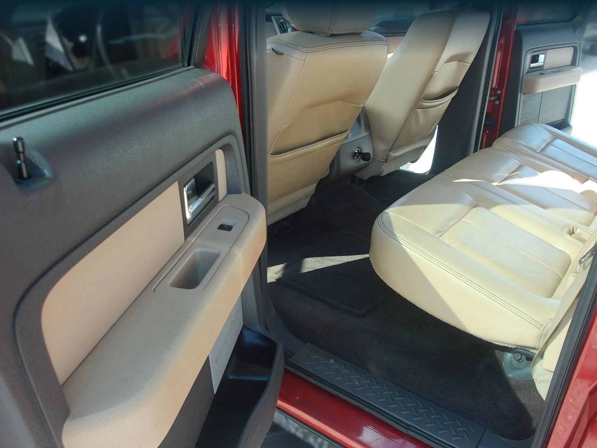 Used 2014 Ford F150 XLT w/ Equipment Group 302A Luxury RWD image 24
