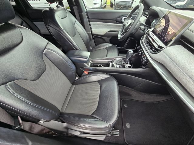 Certified 2024 Jeep Compass Latitude AWD/4WD image 20