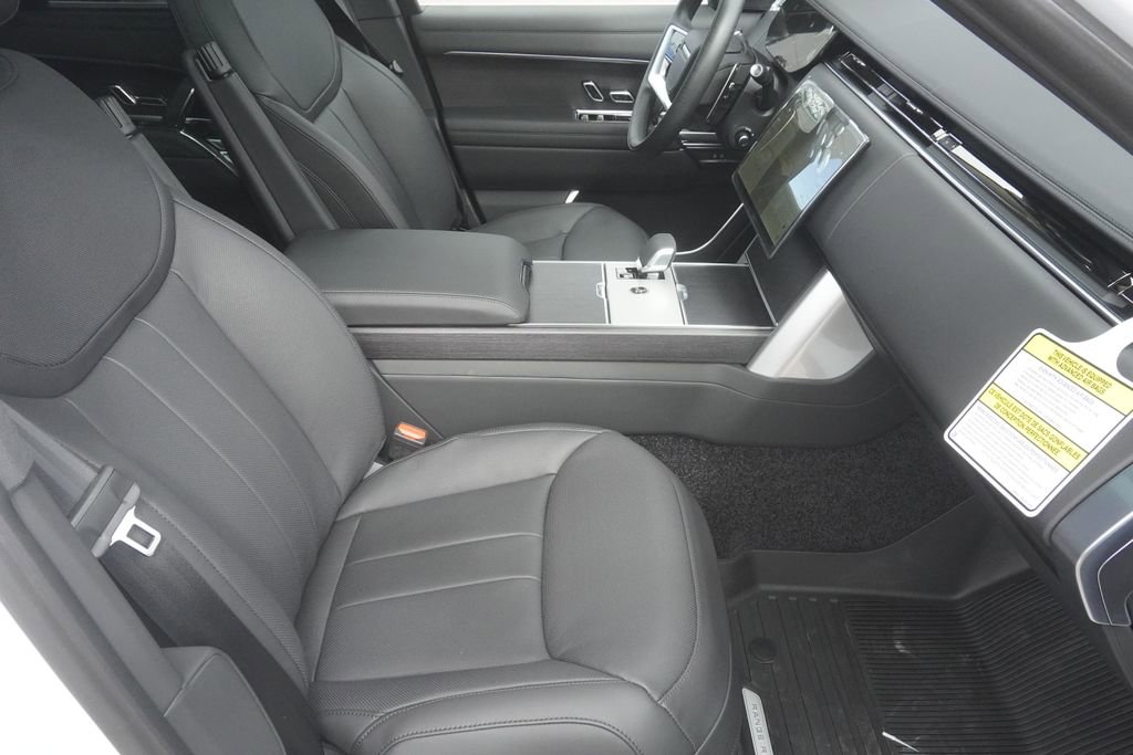 New 2026 Land Rover Range Rover SE image 23