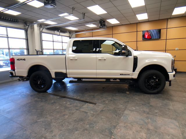 New 2026 Ford F250 Lariat w/ Black Appearance Package AWD/4WD image 8