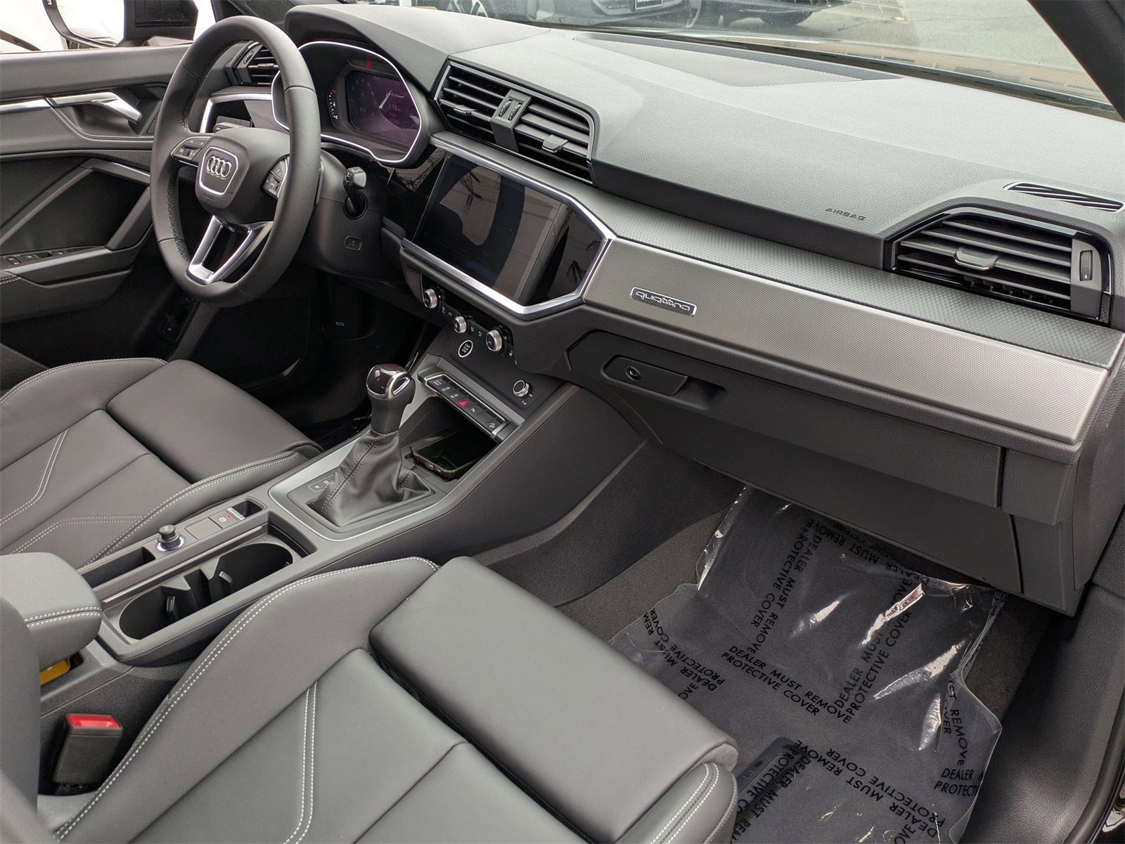 New 2025 Audi Q3 2.0T Premium image 9