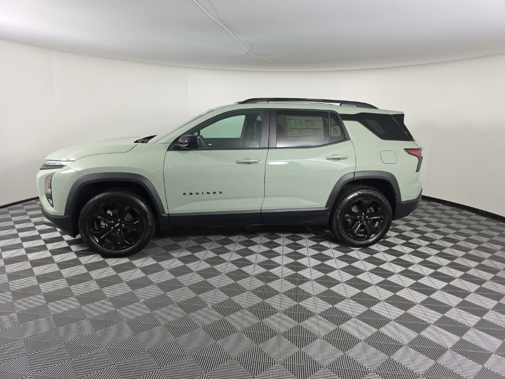 New 2026 Chevrolet Equinox LT w/ Convenience Package II image 2