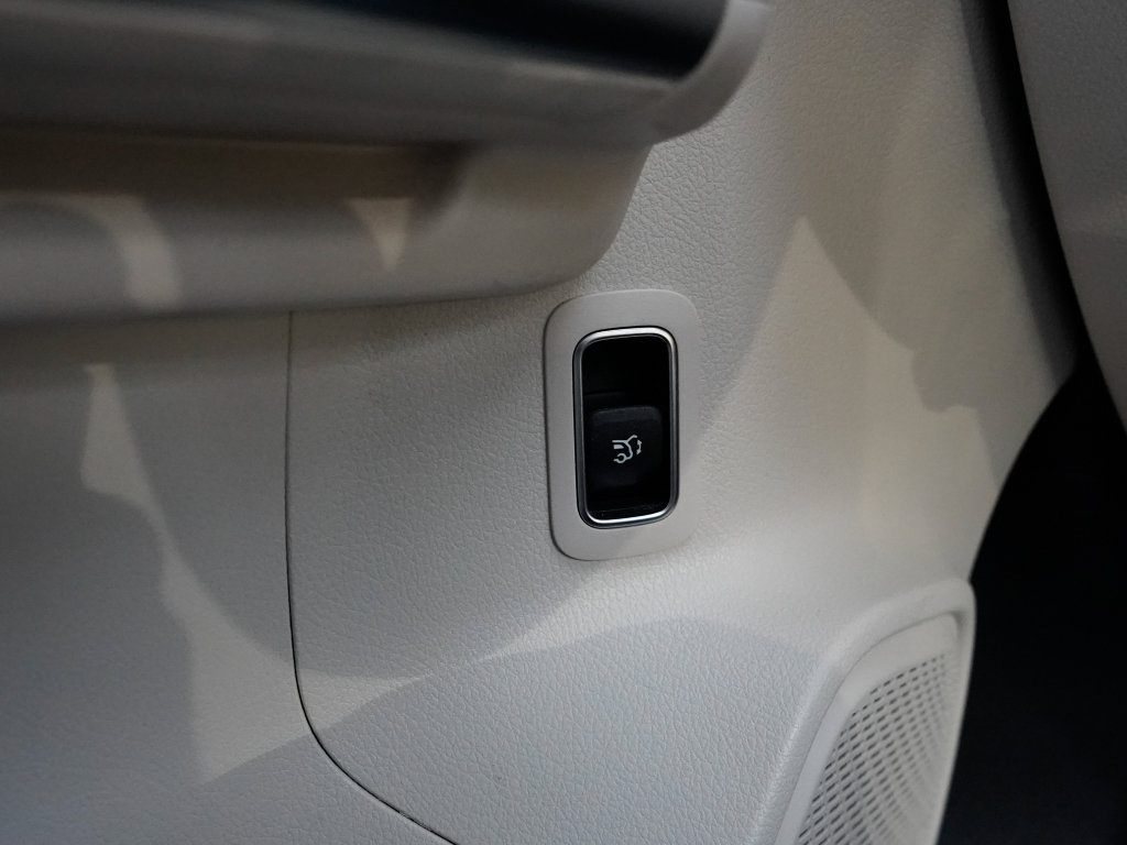 Used 2025 Mercedes-Benz GLA 250 image 27