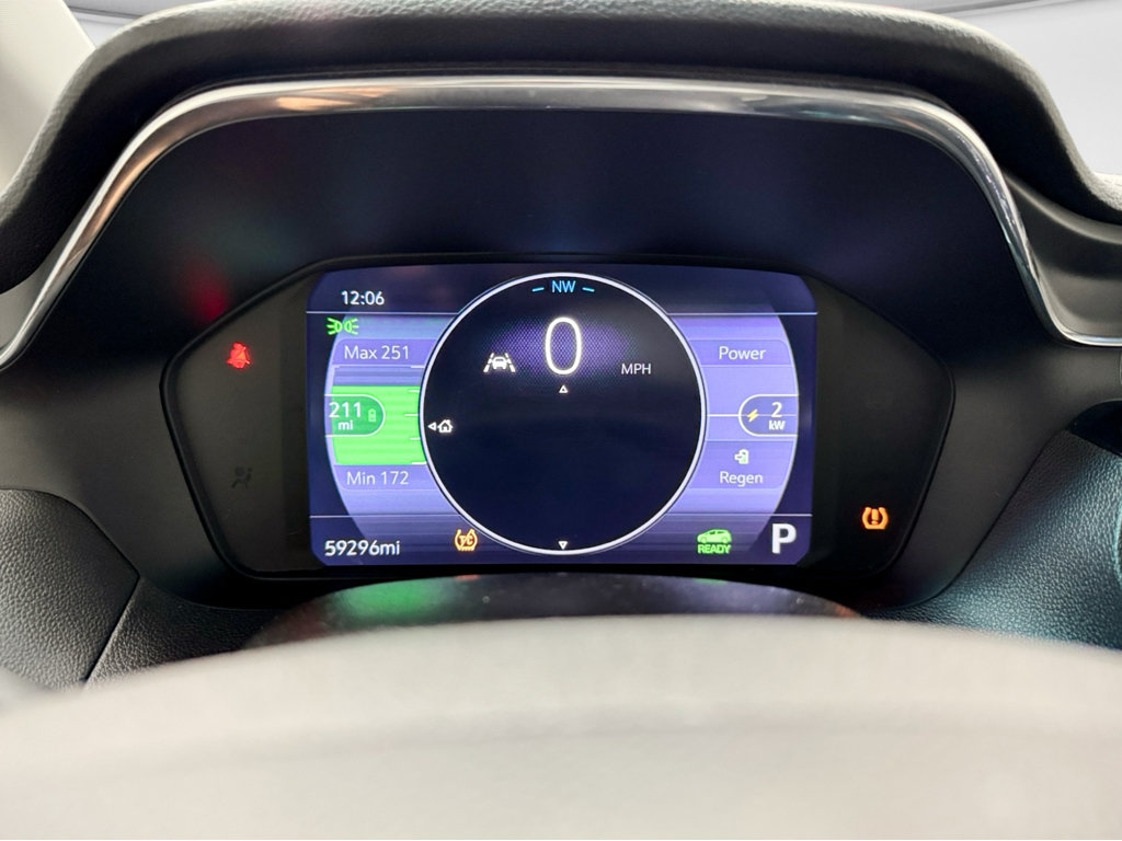Used 2023 Chevrolet Bolt LT w/ Driver Confidence Package FWD image 10