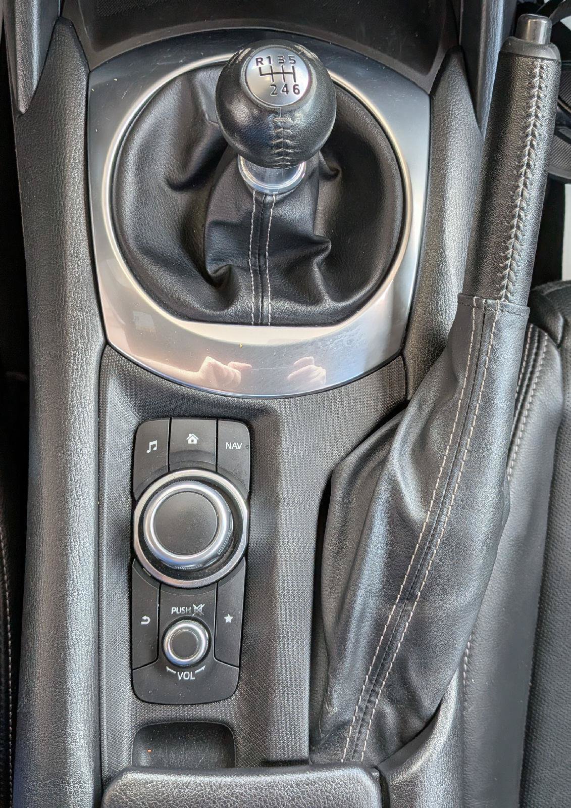 Used 2021 MAZDA MX-5 Miata RF Grand Touring RWD image 18