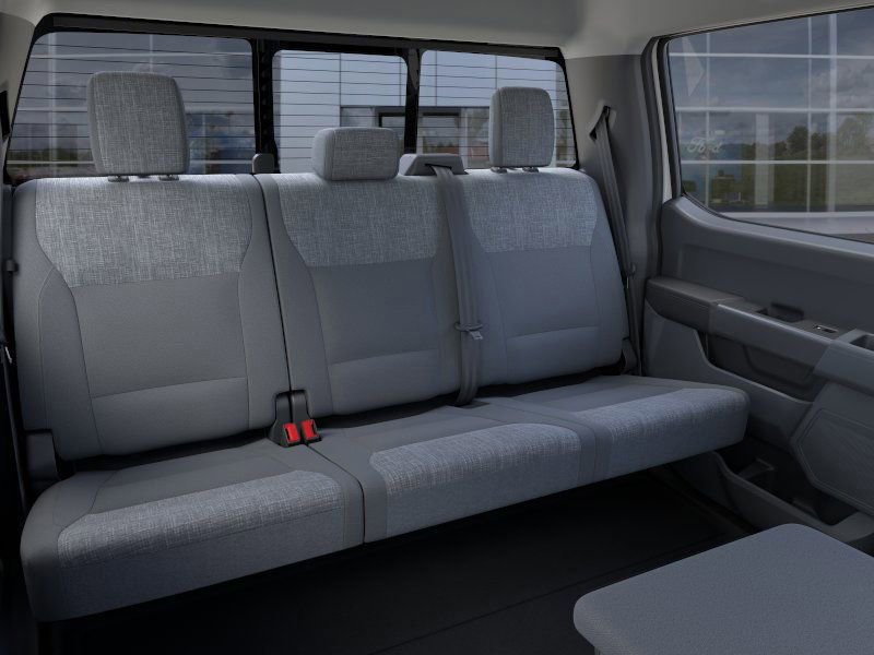 New 2026 Ford F250 XLT w/ F-250 >10K GVWR Package image 13