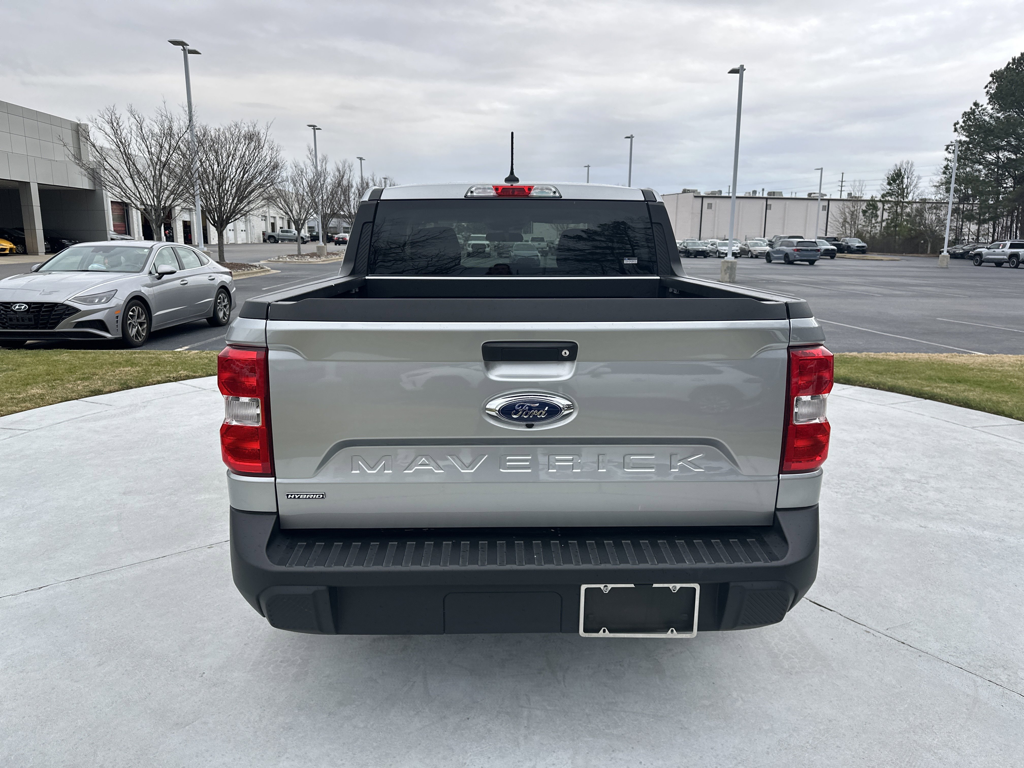 Used 2023 Ford Maverick XLT image 9