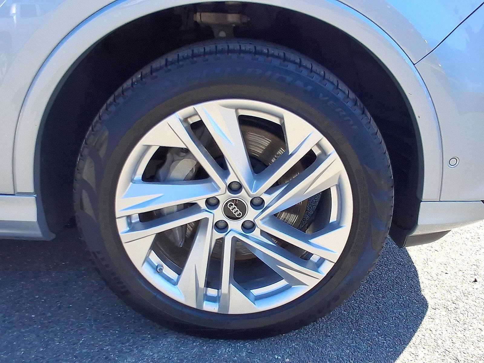 Certified 2023 Audi Q7 2.0T Premium w/ Convenience Package AWD/4WD image 33