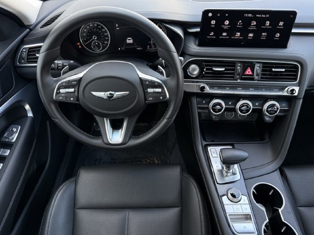 Used 2023 Genesis G70 2.0T RWD image 11
