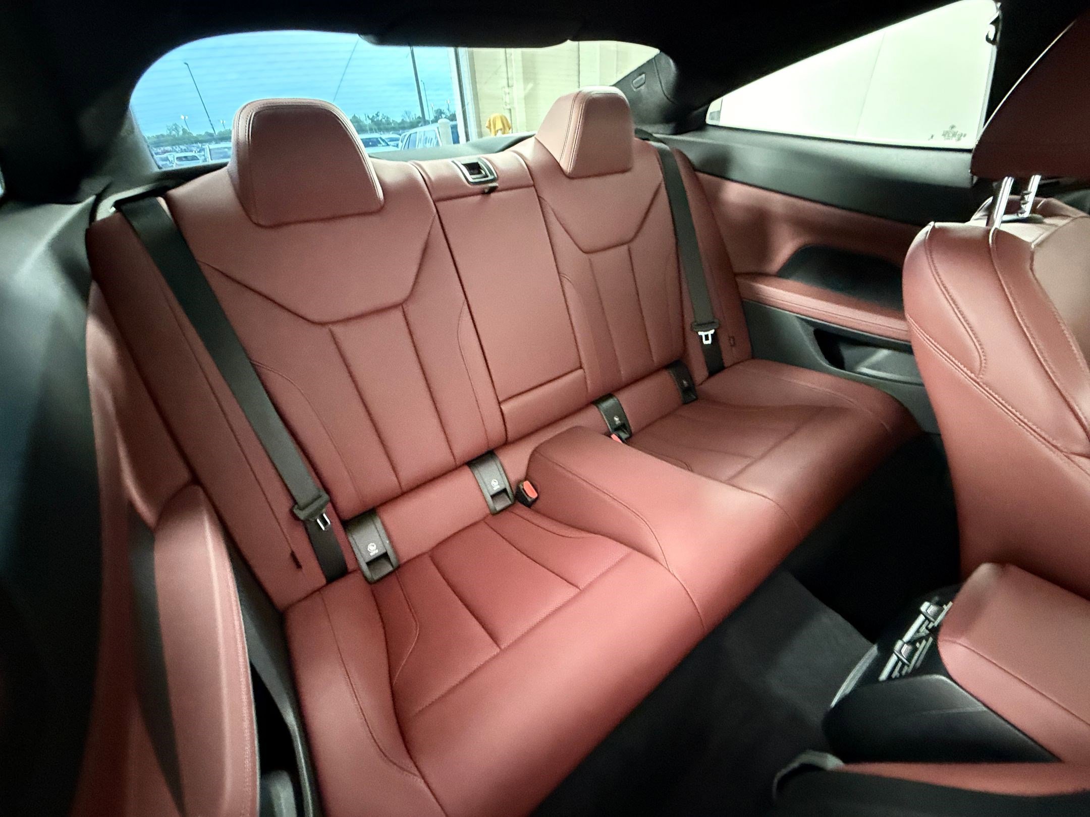 Certified 2025 BMW 430i Coupe w/ M Sport Package RWD image 31