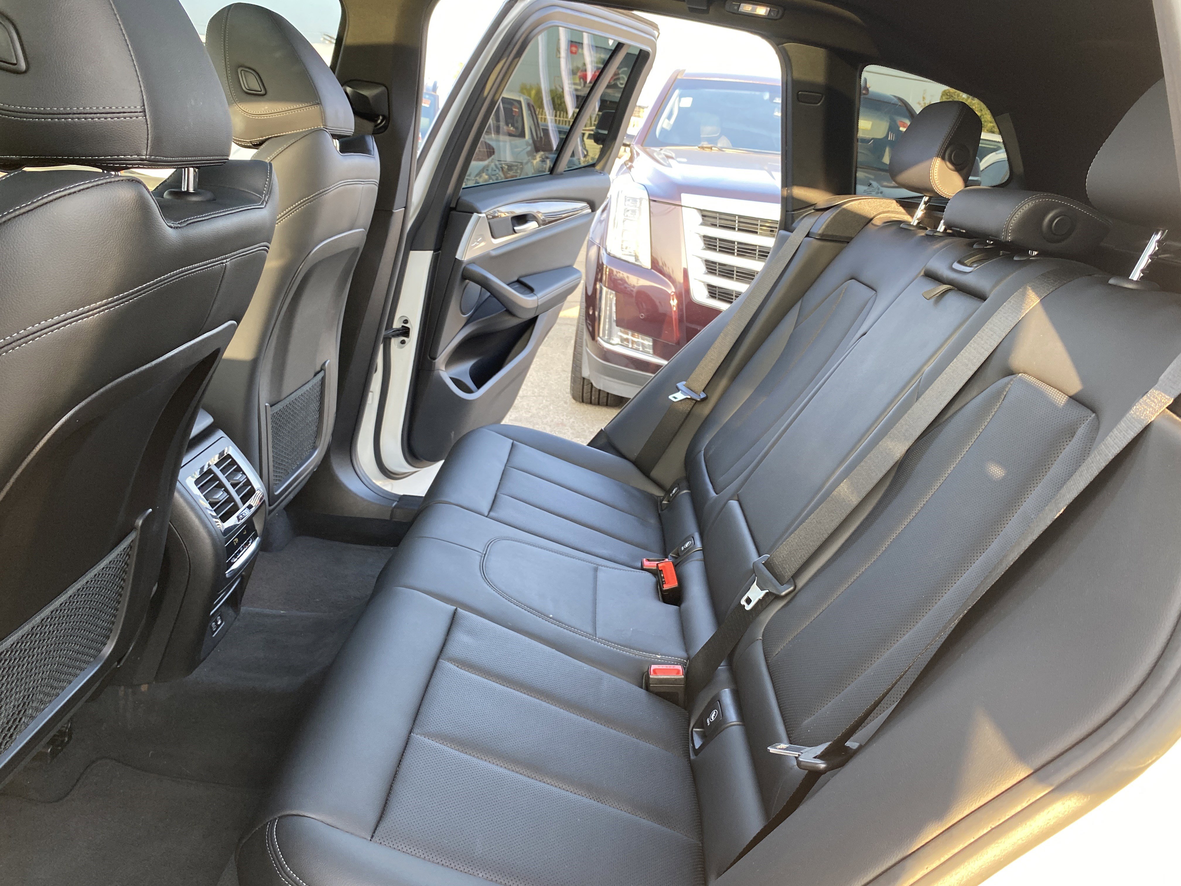 Used 2023 BMW X3 sDrive30i w/ Premium Package image 16