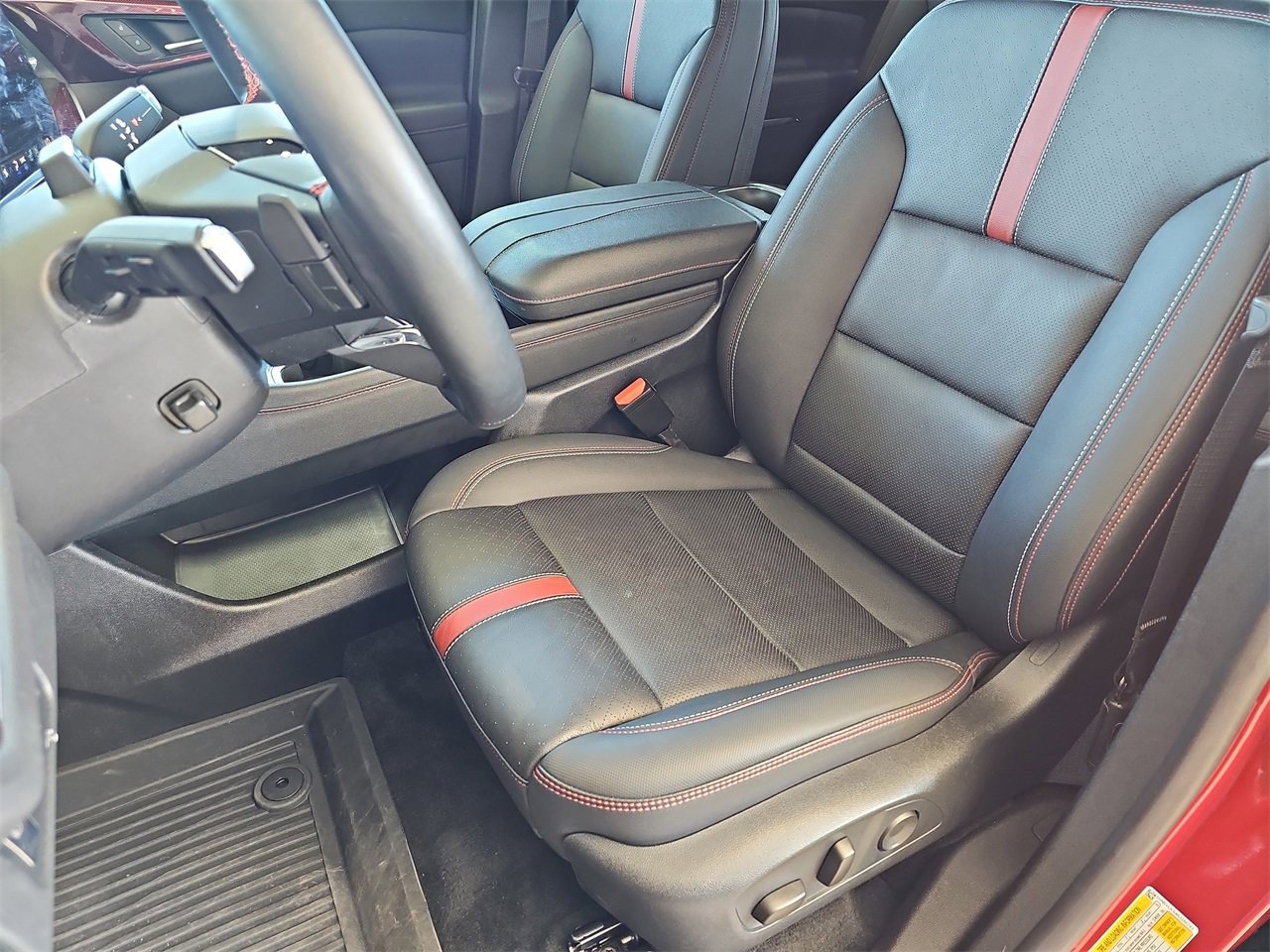 Certified 2024 Chevrolet Traverse RS w/ LPO, Floor Liner Package image 16