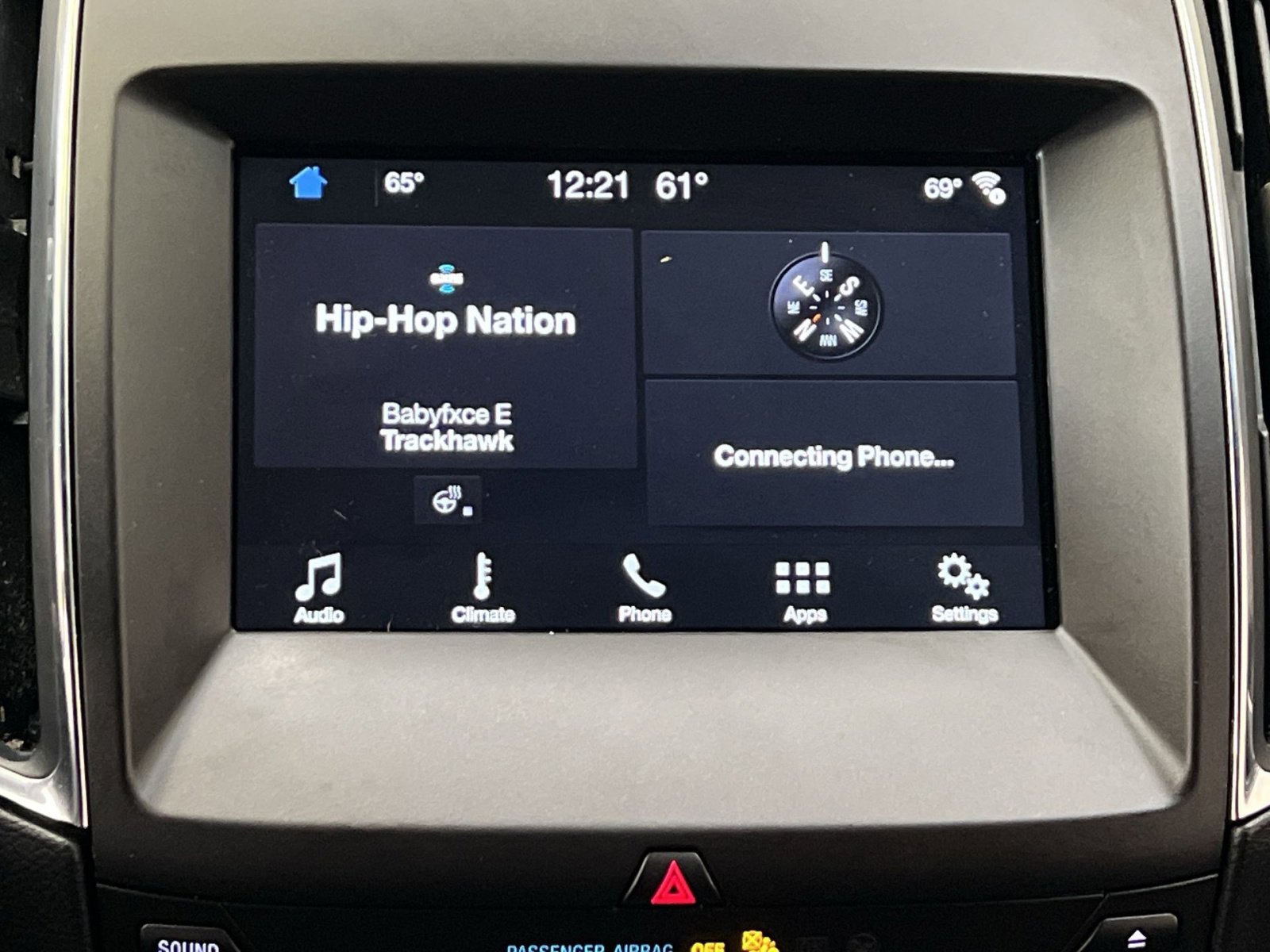 Used 2019 Ford Edge ST w/ Convenience Package image 18