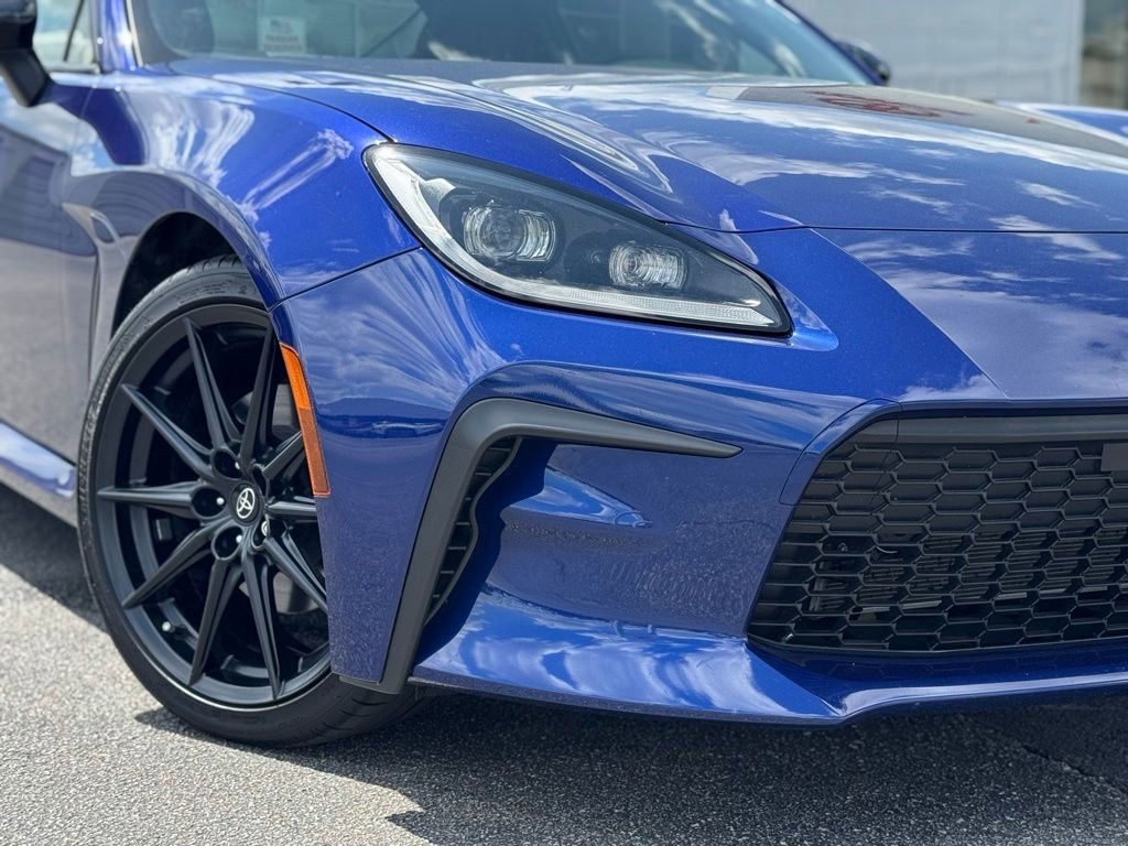 Used 2024 Toyota GR86 Premium image 3