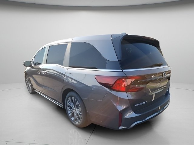 New 2026 Honda Odyssey Touring image 4
