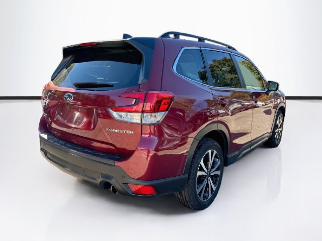 Used 2024 Subaru Forester Limited AWD/4WD image 9