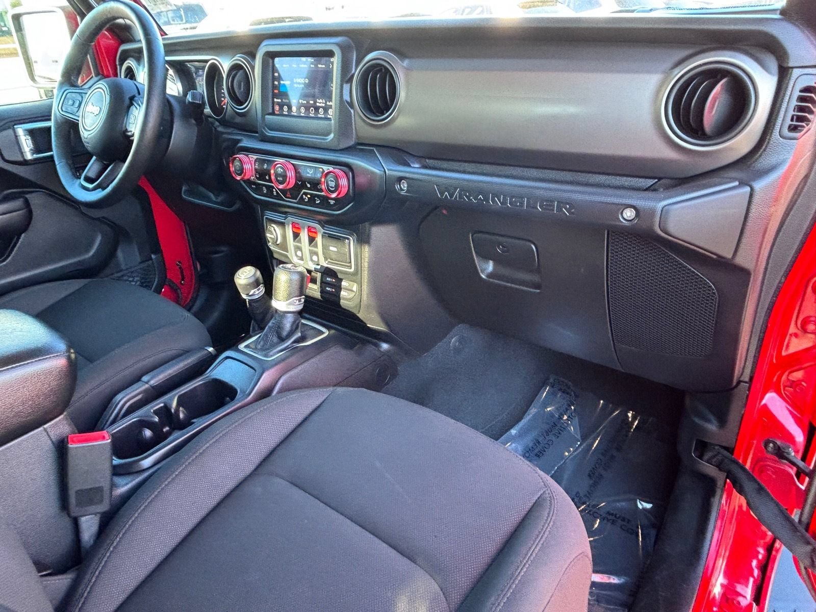 Used 2018 Jeep Wrangler Sport w/ Quick Order Package 24S AWD/4WD image 11