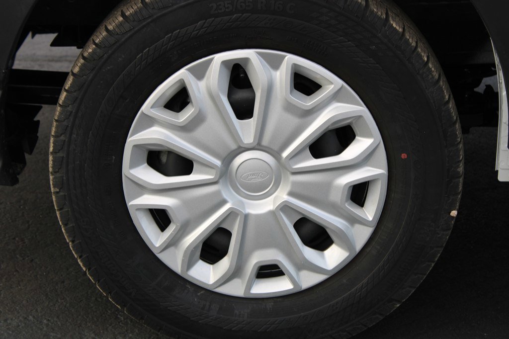 Used 2024 Ford Transit 250 Low Roof w/ Exterior Upgrade Package image 31