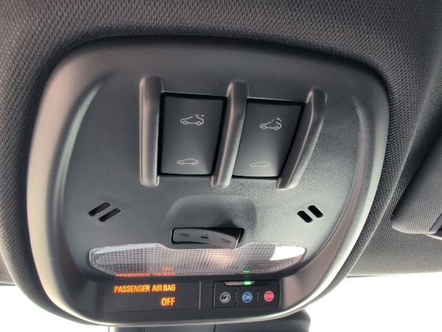 New 2026 Chevrolet Trax RS w/ Sunroof Package FWD image 24