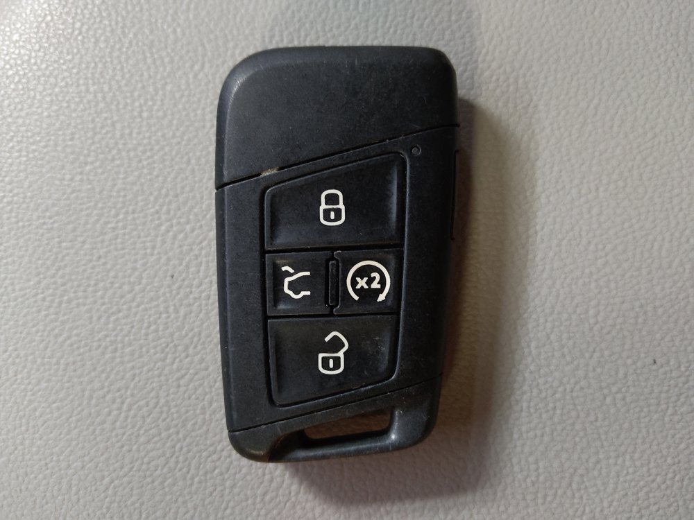 Used 2024 Volkswagen Jetta SE FWD image 32