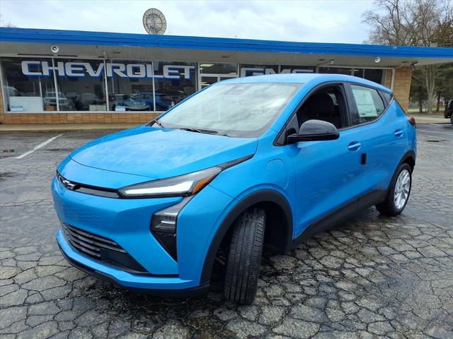 New 2027 Chevrolet Bolt LT w/ Comfort Package FWD image 13
