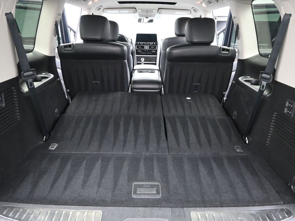 Used 2024 INFINITI QX80 Luxe image 11