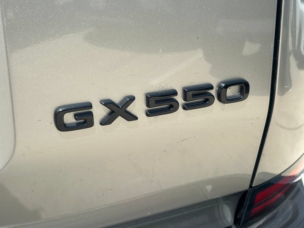 Used 2026 Lexus GX 550 w/ Accessory Package (2T) AWD/4WD image 13