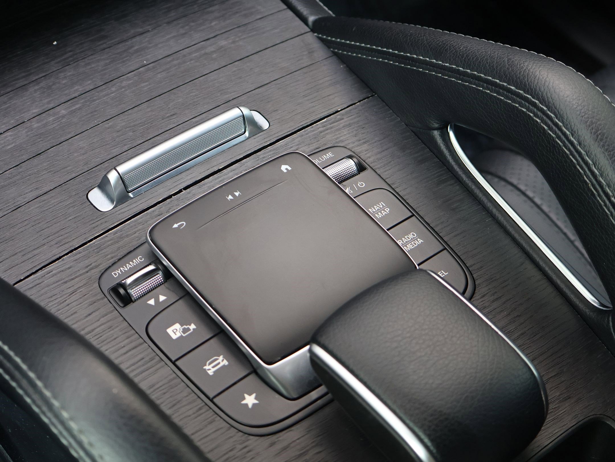 Used 2021 Mercedes-Benz GLE 350 4MATIC image 22