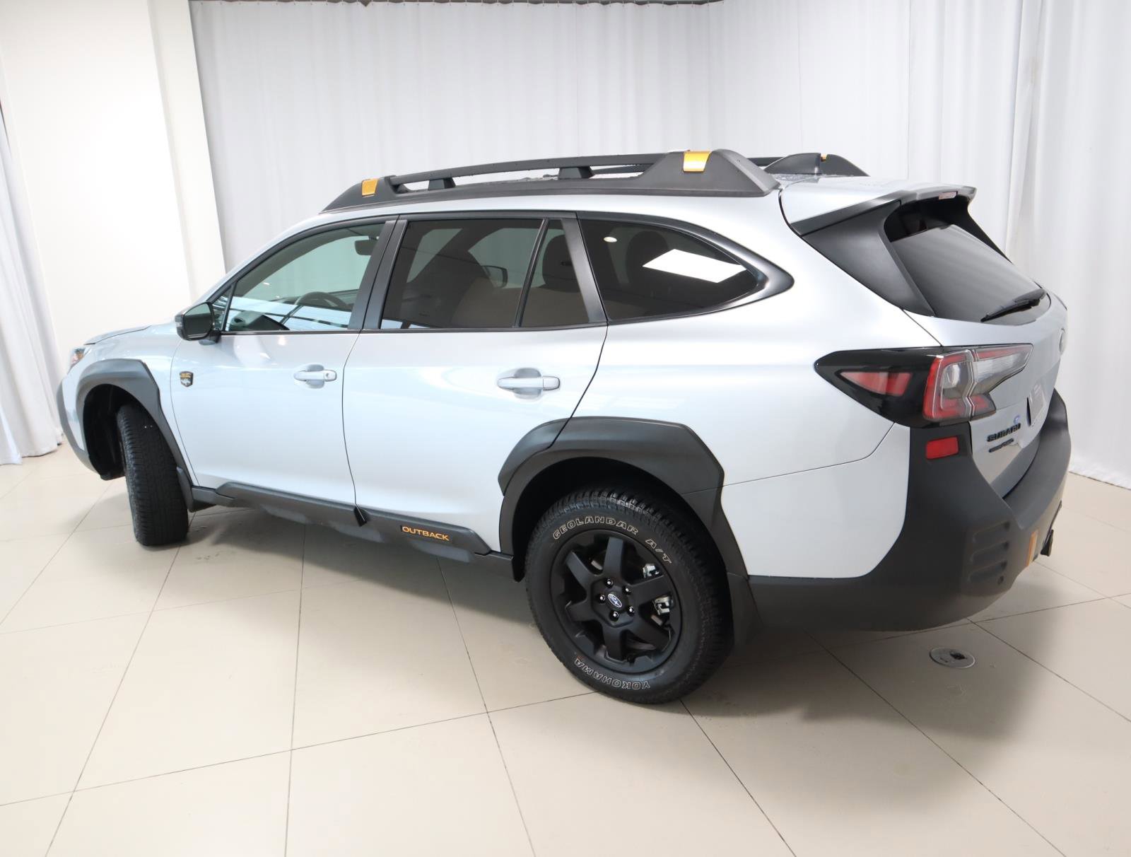 Used 2025 Subaru Outback Wilderness AWD/4WD image 3