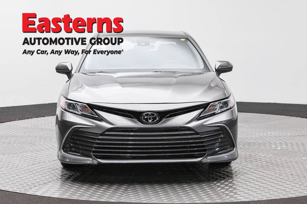 Used 2024 Toyota Camry LE FWD image 4