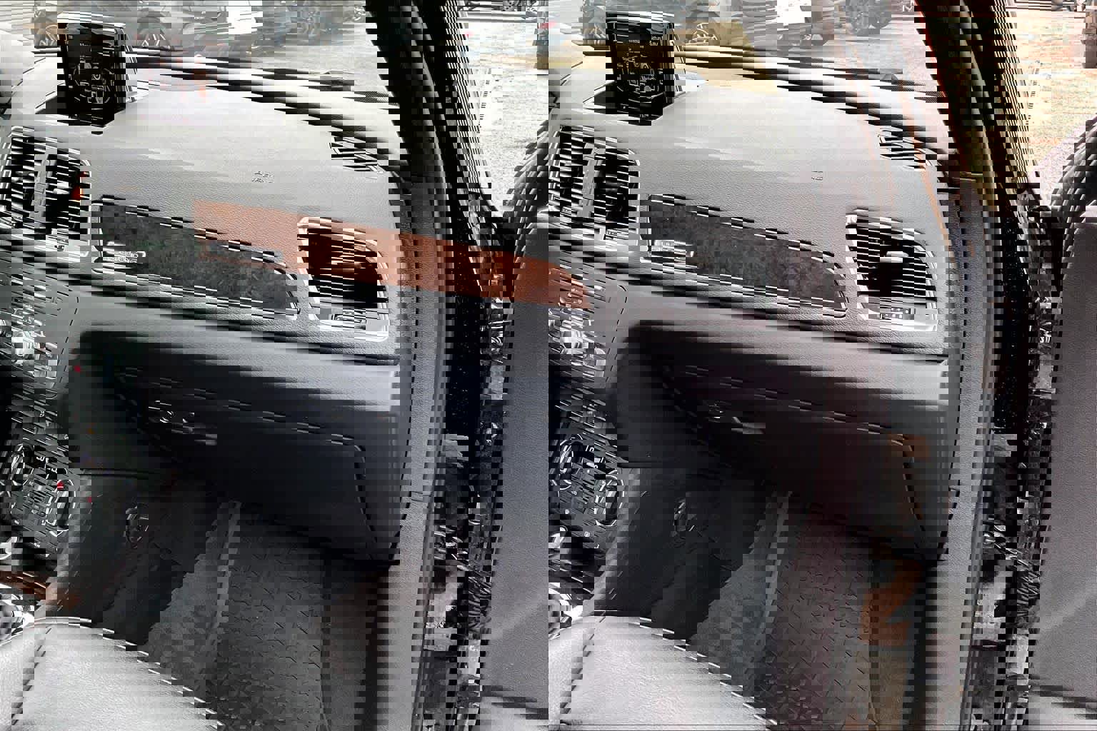 Used 2016 Audi Q3 2.0T Premium Plus w/ Technology Package AWD/4WD image 21