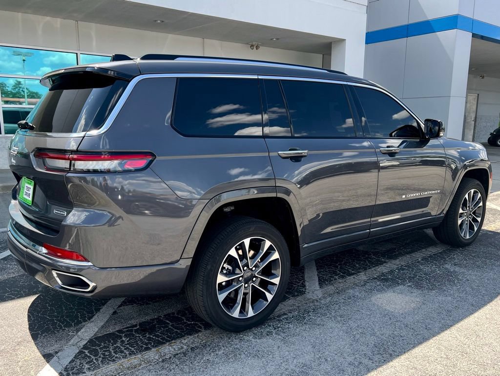 Used 2023 Jeep Grand Cherokee L Overland AWD/4WD image 4