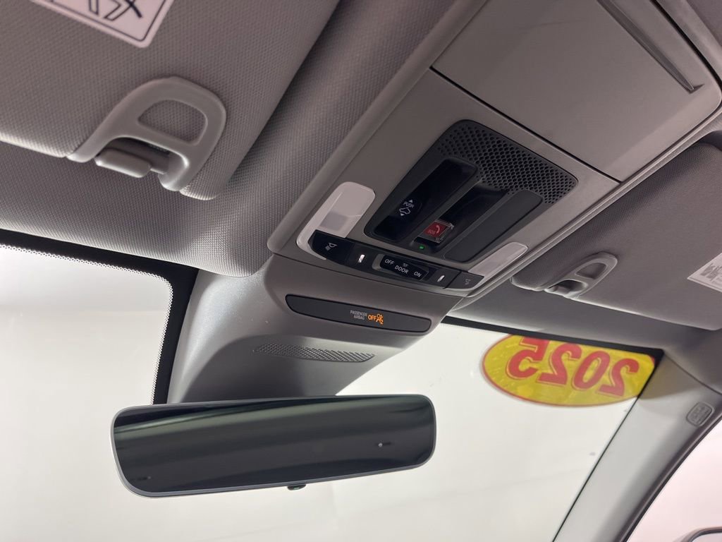 Certified 2025 Acura ADX FWD image 25