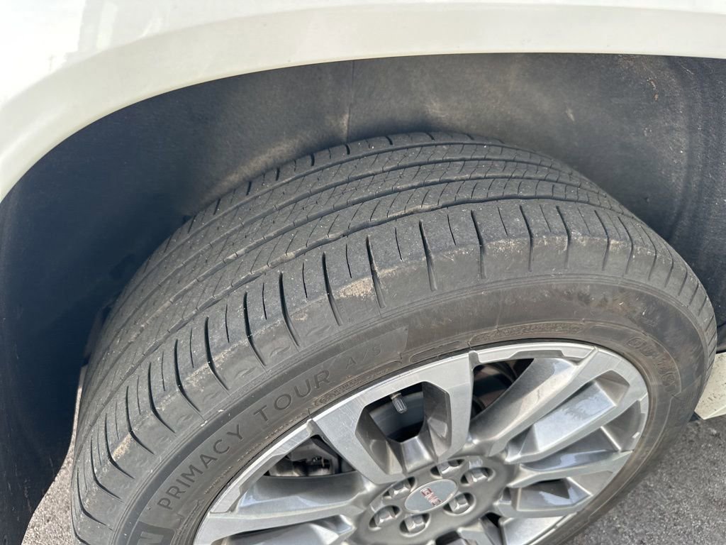 Used 2023 GMC Acadia Denali w/ Denali Ultimate Package image 4