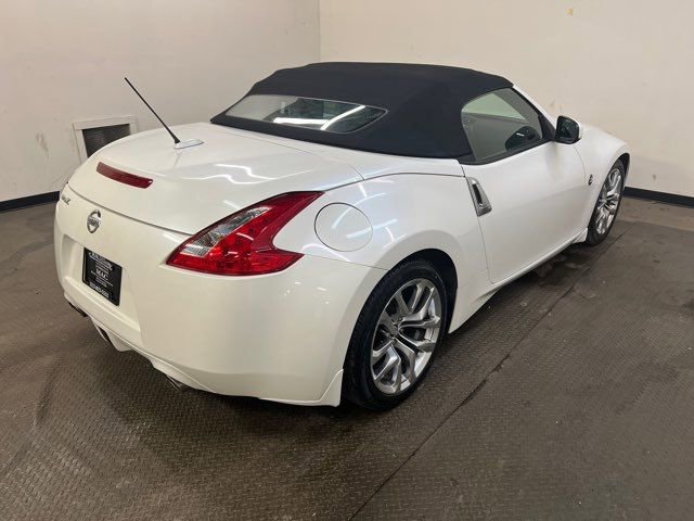 Used 2012 Nissan 370Z Roadster image 6