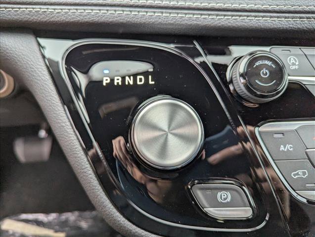 New 2026 Chrysler Pacifica Select w/ S Appearance Package image 13