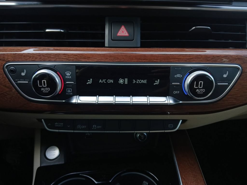 Used 2020 Audi A4 2.0T Premium w/ Convenience Package FWD image 4