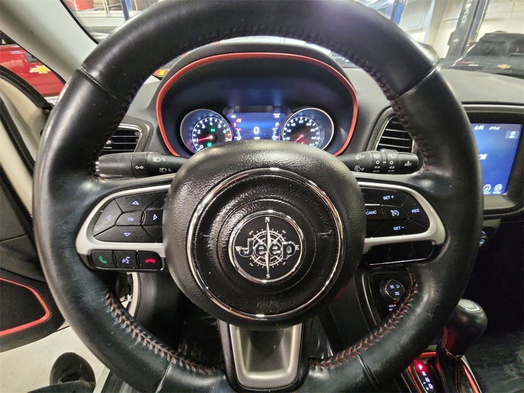 Used 2018 Jeep Compass Trailhawk image 15