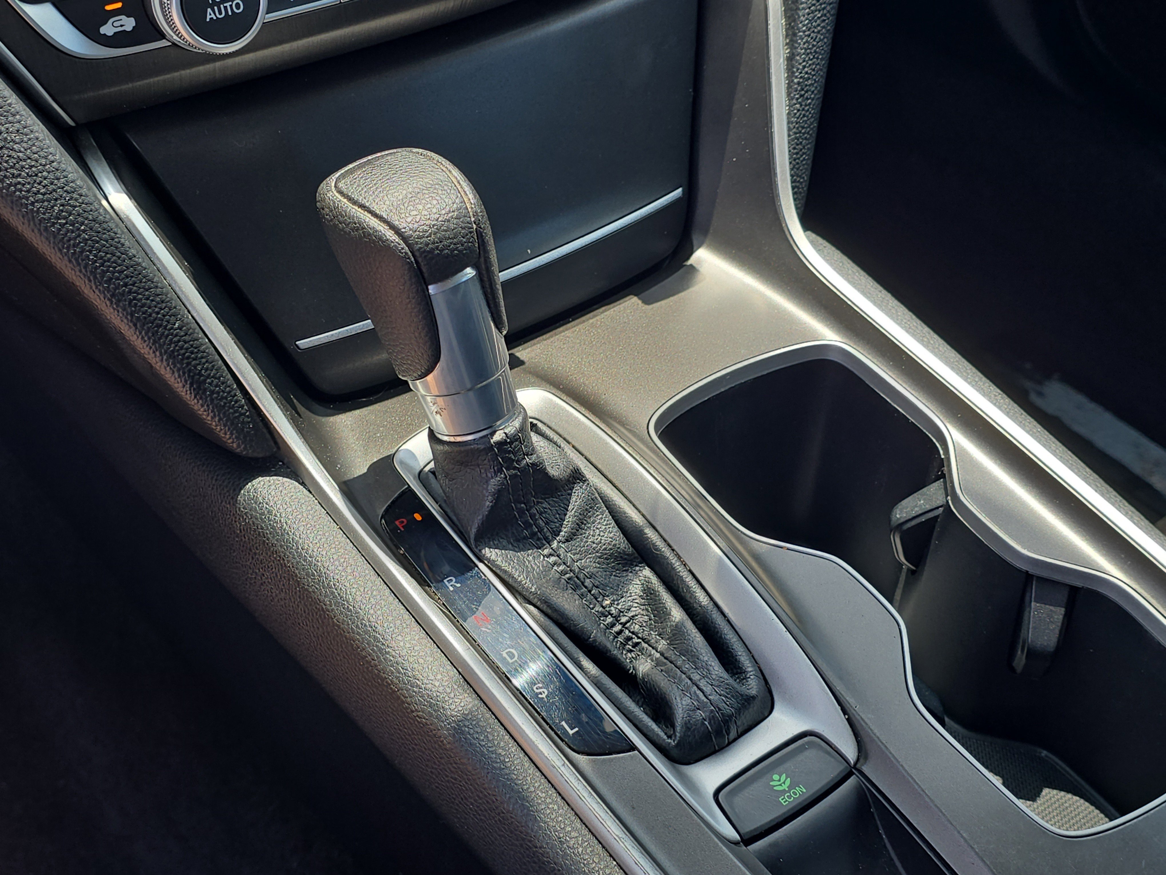 Used 2019 Honda Accord LX image 25