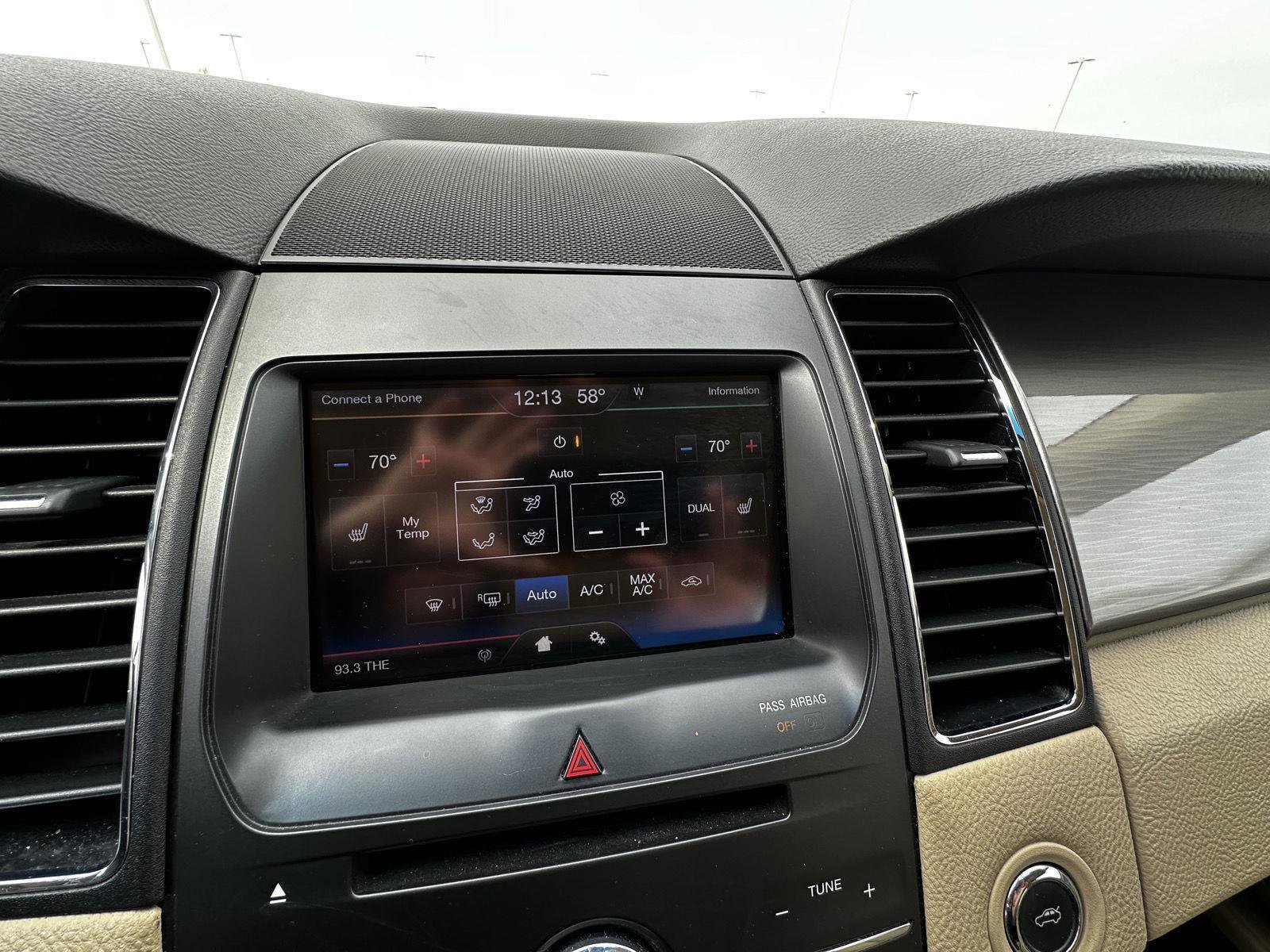 Used 2014 Ford Taurus SEL w/ Equipment Group 201A image 5